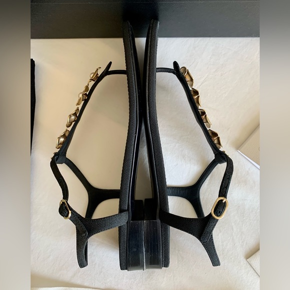 Authentic CHANEL Black Leather Sandals - Picture 5 of 13